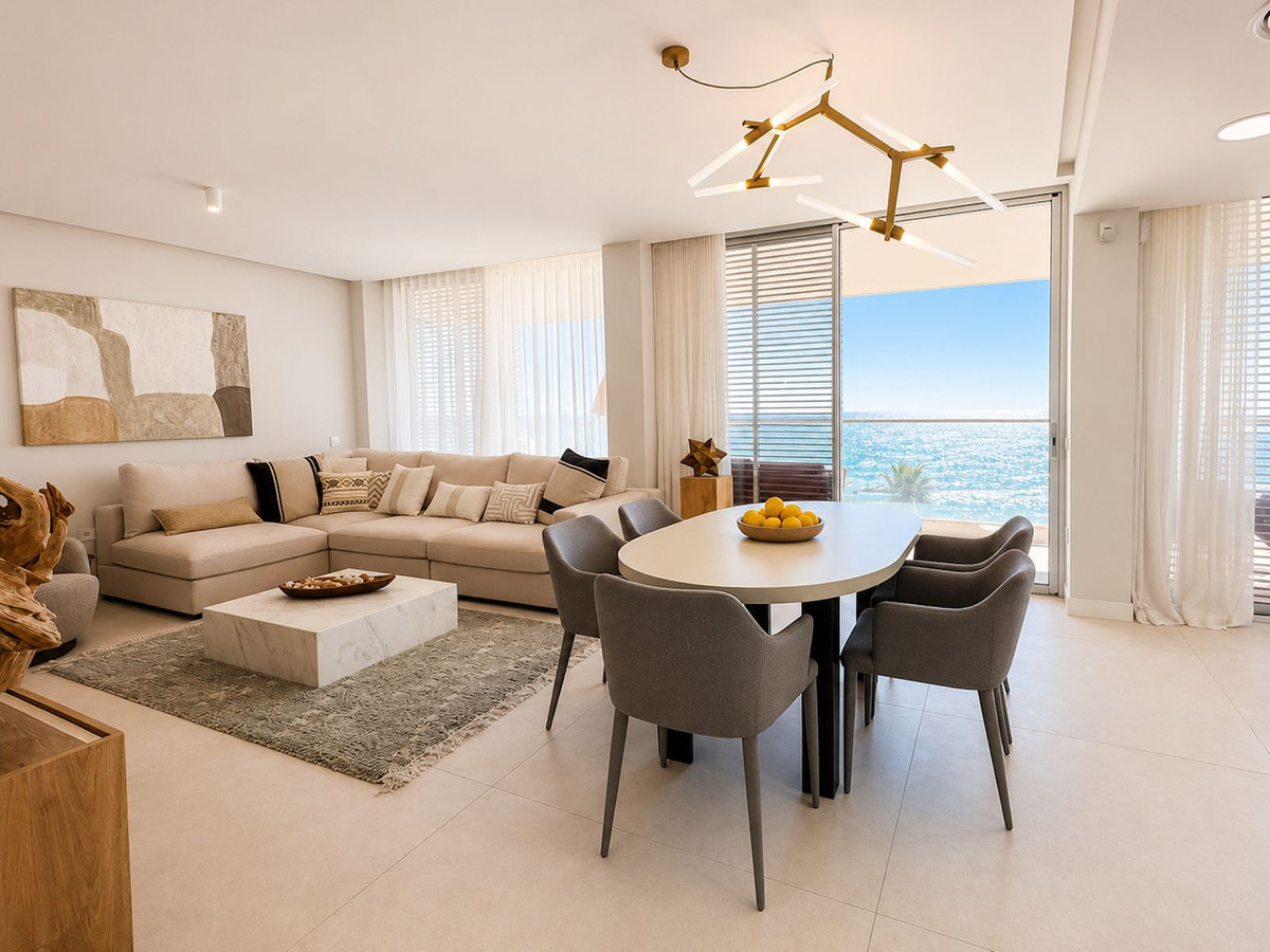 4 Bed Apartment for sale in Estepona Costa Del Sol, Málaga, Spain