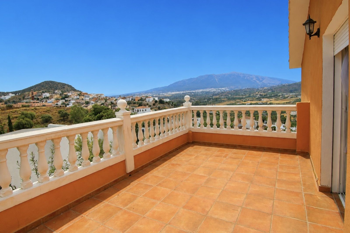 Se vende Villa - Chalet de 3 dormitorios en Costa Del Sol, Málaga, España