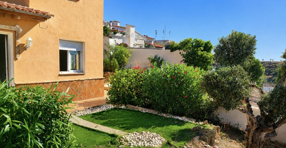Se vende Villa - Chalet de 3 dormitorios en Costa Del Sol, Málaga, España