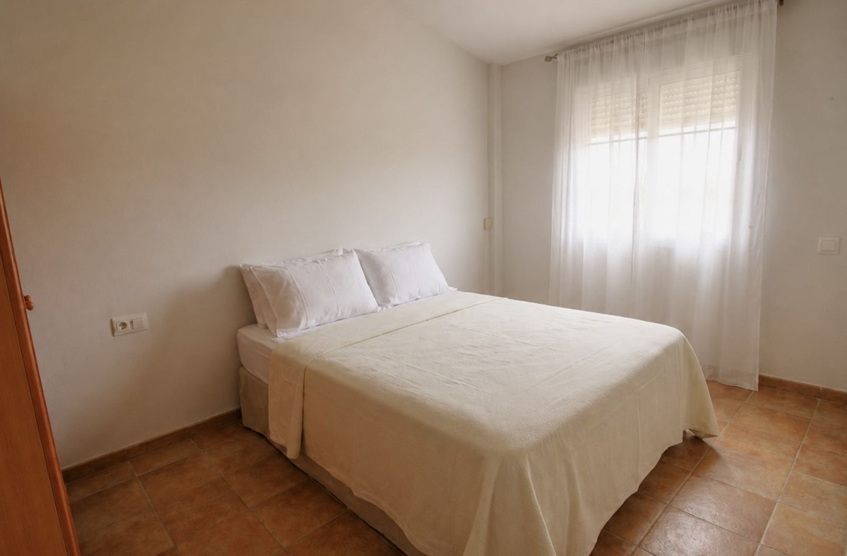 Se vende Villa - Chalet de 3 dormitorios en Costa Del Sol, Málaga, España