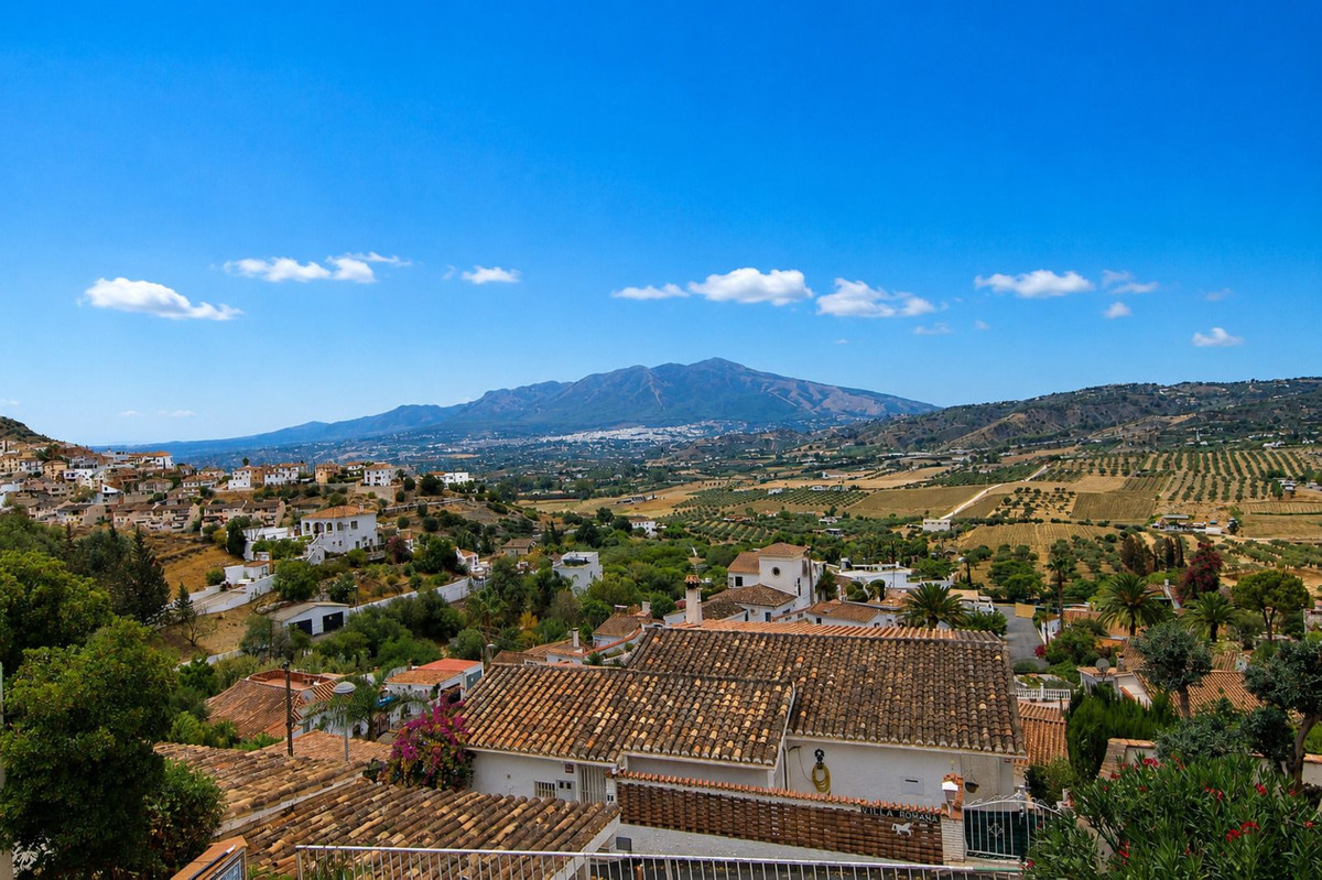 Se vende Villa - Chalet de 3 dormitorios en Costa Del Sol, Málaga, España