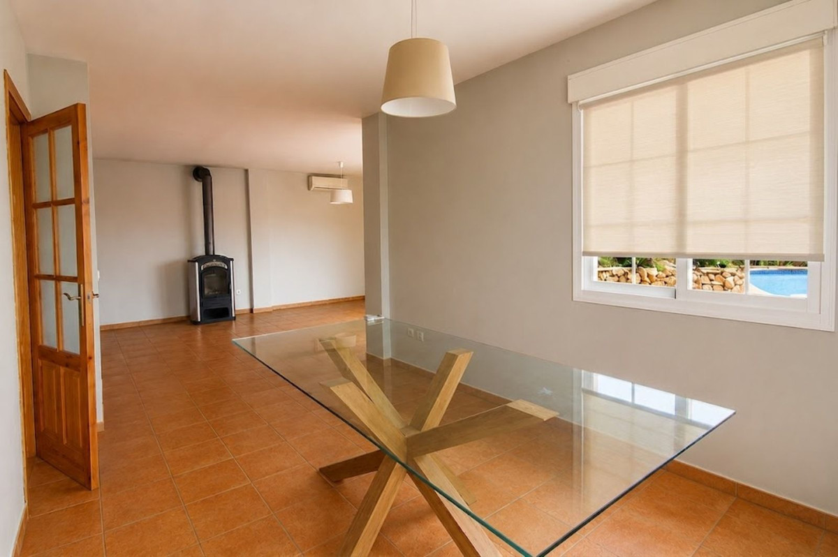 Se vende Villa - Chalet de 3 dormitorios en Costa Del Sol, Málaga, España