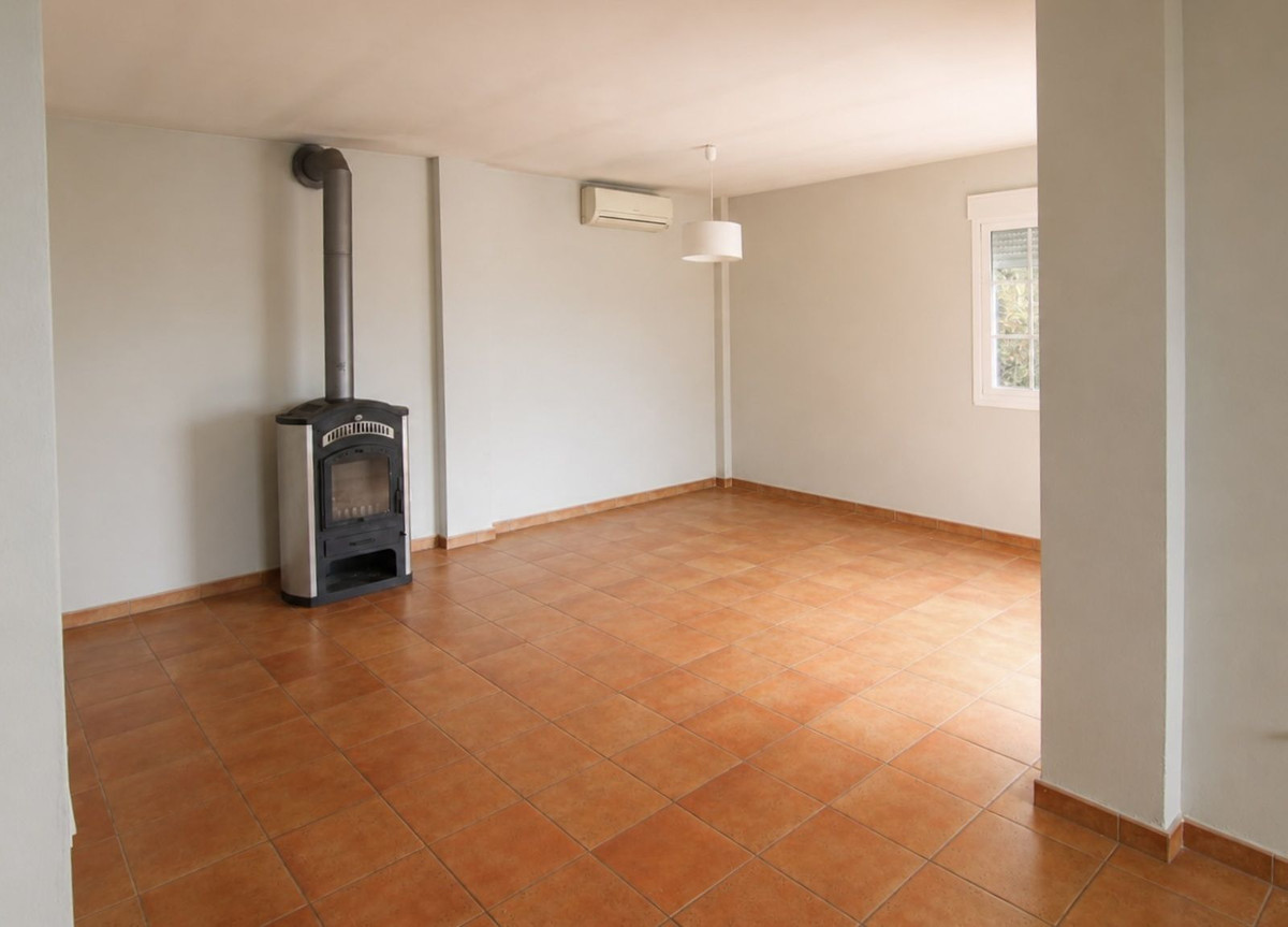 Se vende Villa - Chalet de 3 dormitorios en Costa Del Sol, Málaga, España