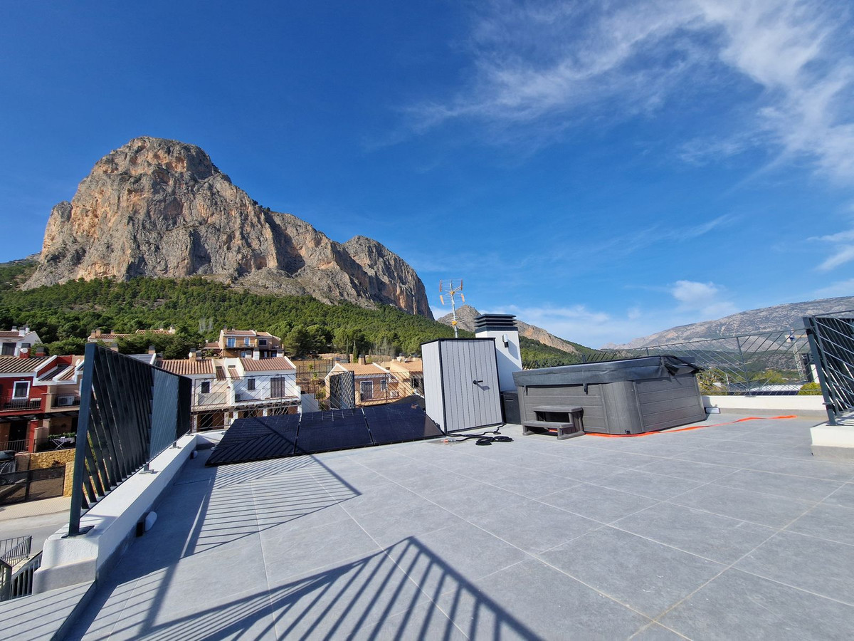 3 Bed Townhouse for sale in Polop Costa Blanca, Alicante, Spain