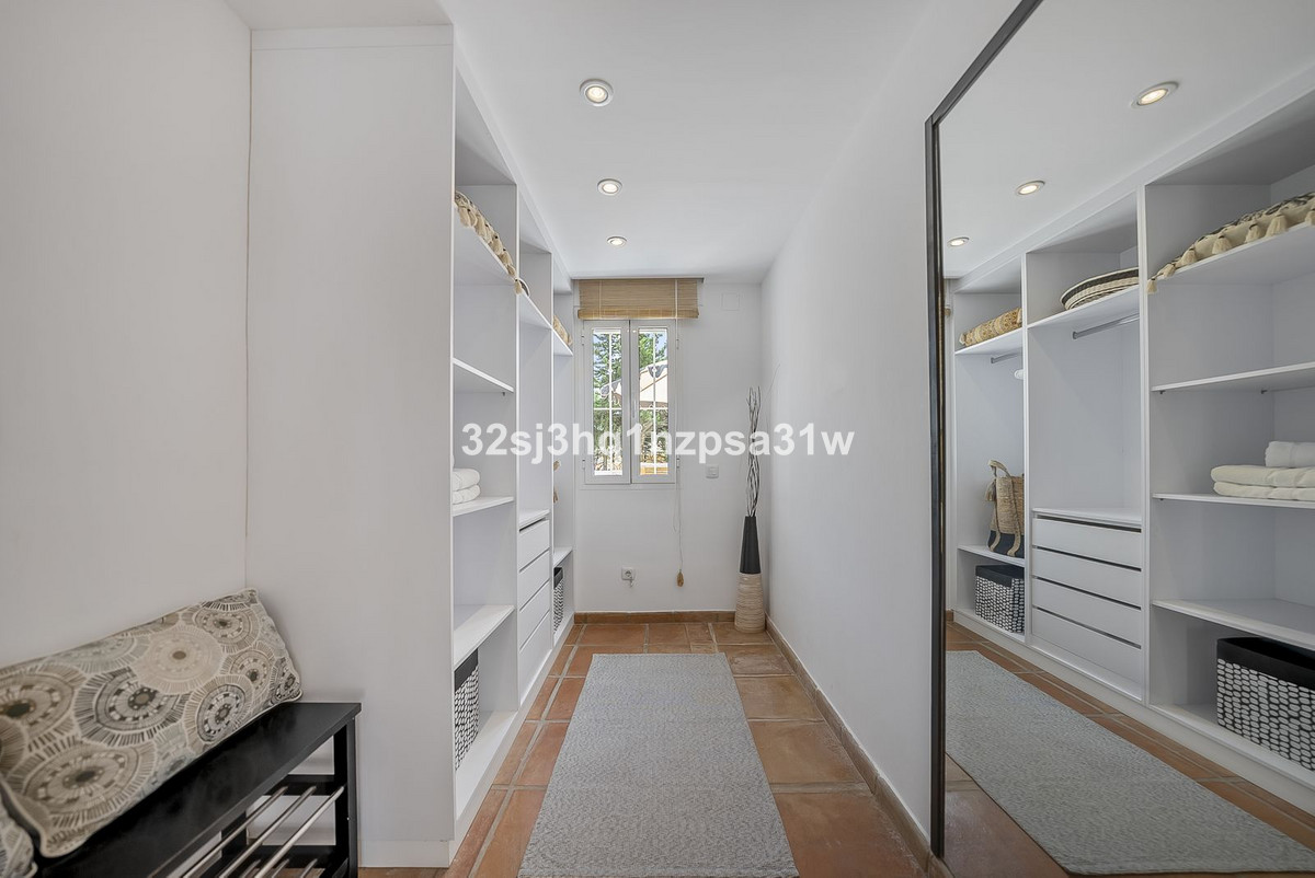 6 Bed Townhouse for sale in Estepona Costa Del Sol, Málaga, Spain