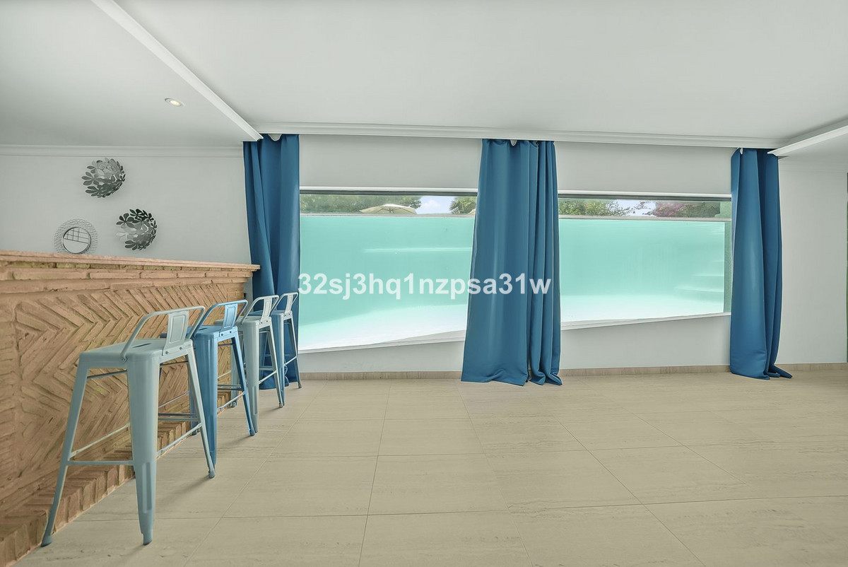 6 Bed Townhouse for sale in Estepona Costa Del Sol, Málaga, Spain
