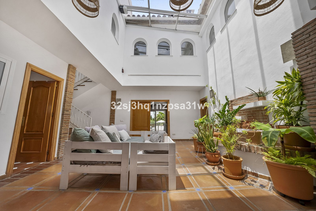 6 Bed Townhouse for sale in Estepona Costa Del Sol, Málaga, Spain