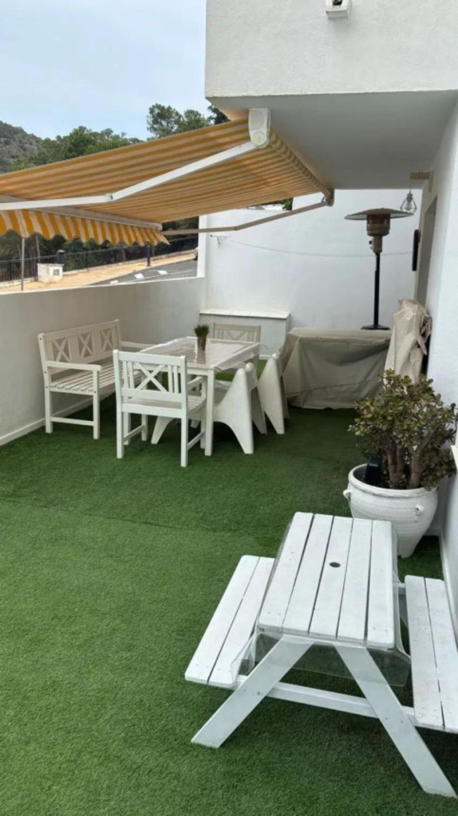 3 Bed Apartment for sale in Benahavís Costa Del Sol, Málaga, Spain