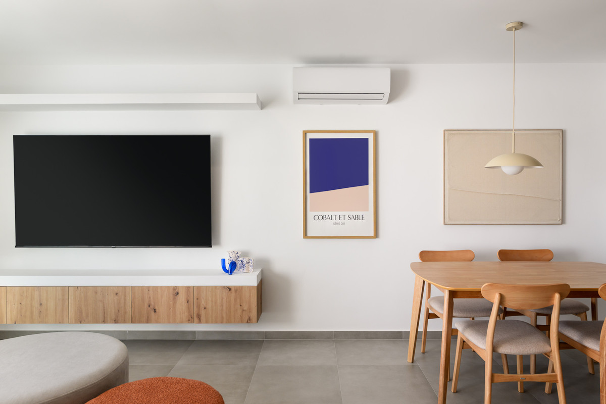 3 Bed Apartment for sale in El Paraiso Costa Del Sol, Málaga, Spain