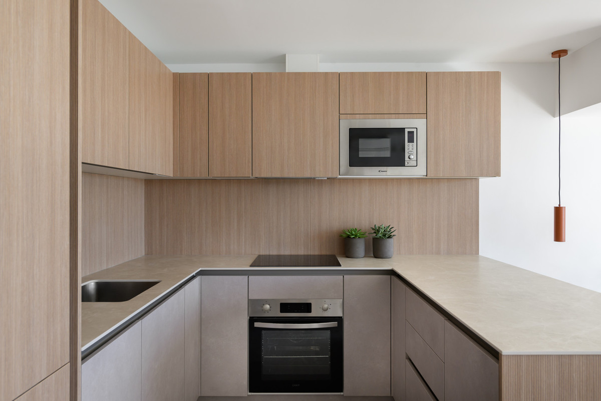 3 Bed Apartment for sale in El Paraiso Costa Del Sol, Málaga, Spain