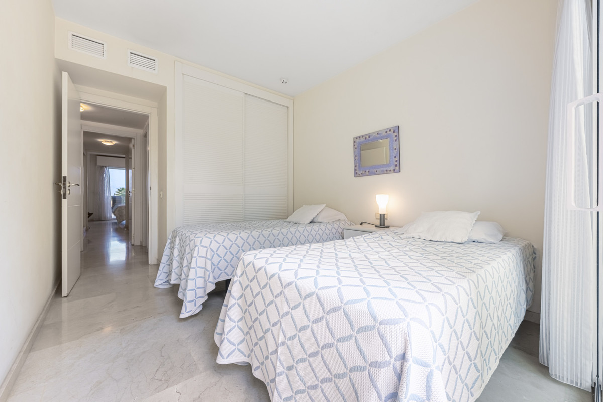 3 Bed Apartment for sale in Estepona Costa Del Sol, Málaga, Spain