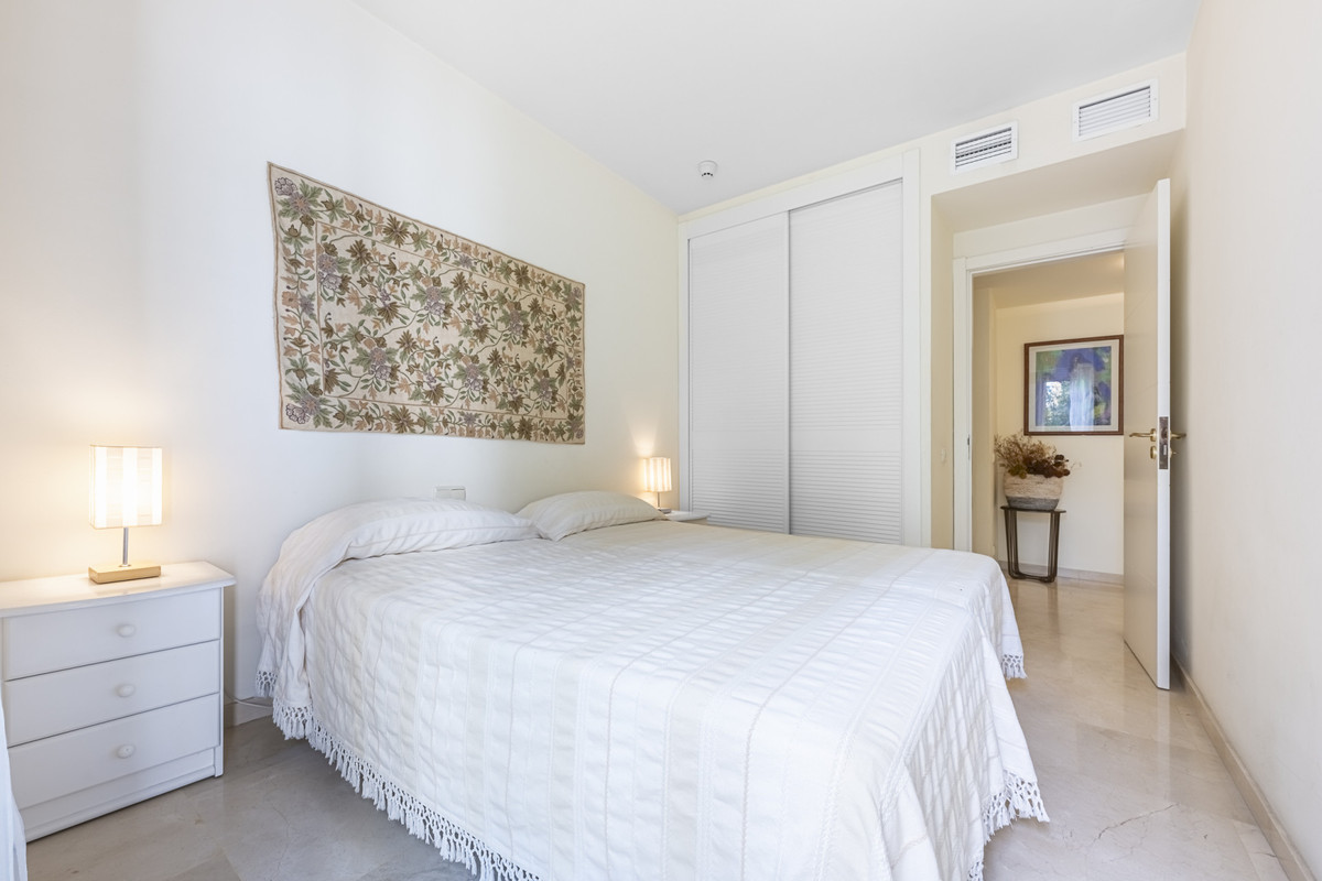 3 Bed Apartment for sale in Estepona Costa Del Sol, Málaga, Spain