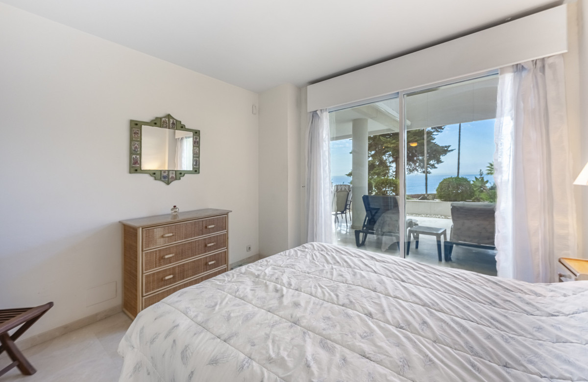 3 Bed Apartment for sale in Estepona Costa Del Sol, Málaga, Spain
