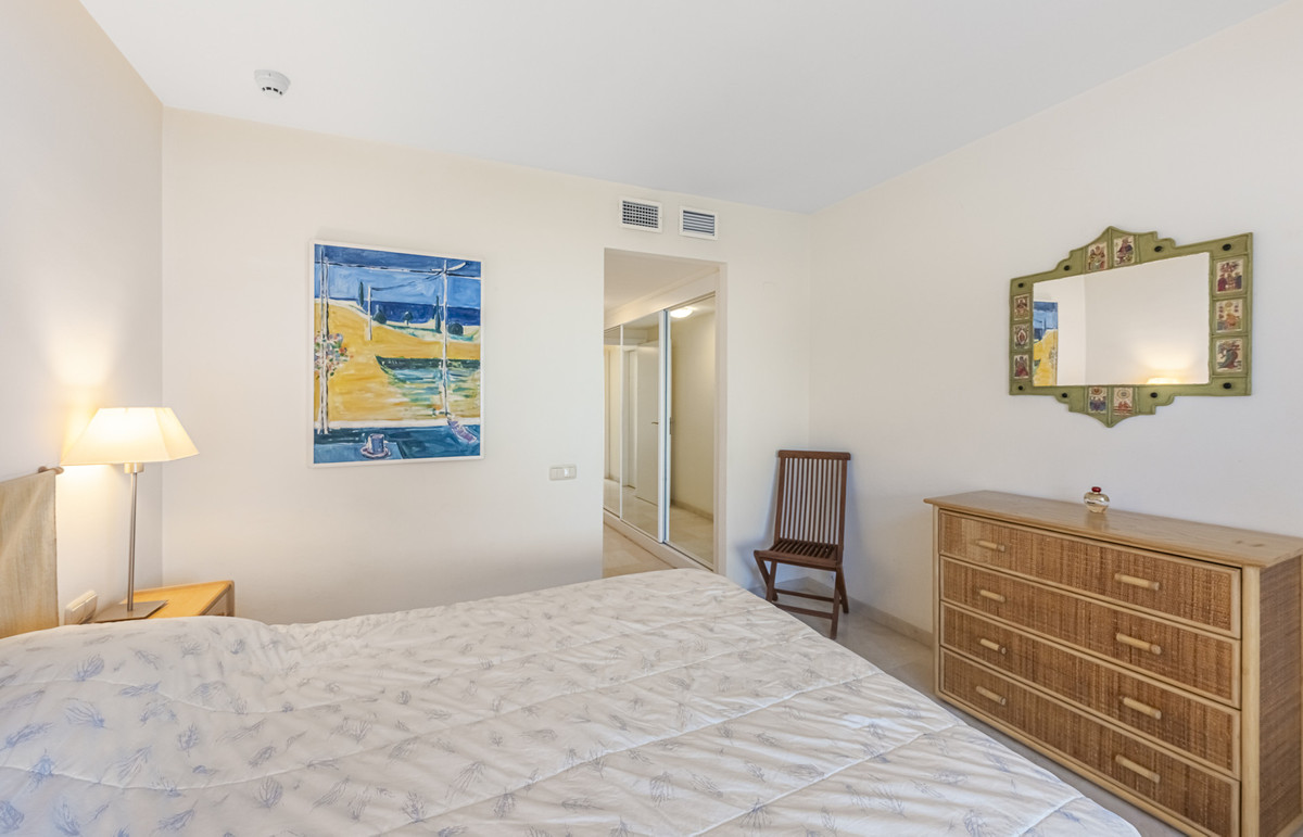 3 Bed Apartment for sale in Estepona Costa Del Sol, Málaga, Spain