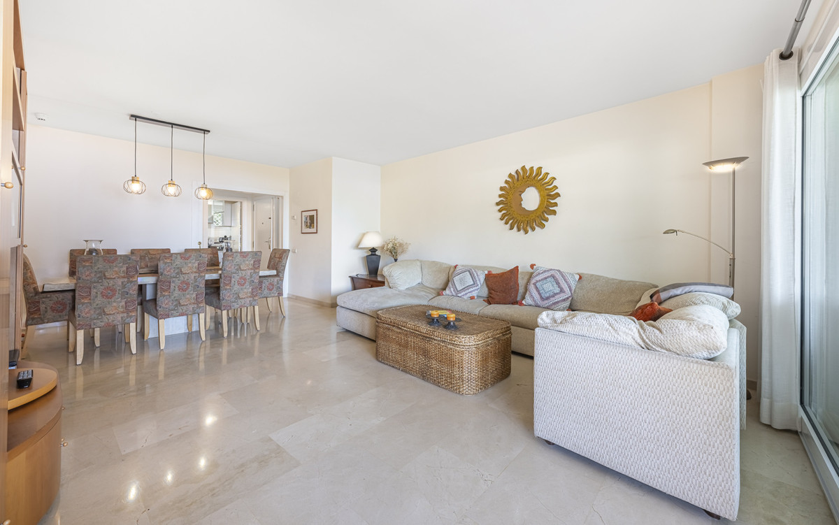 3 Bed Apartment for sale in Estepona Costa Del Sol, Málaga, Spain