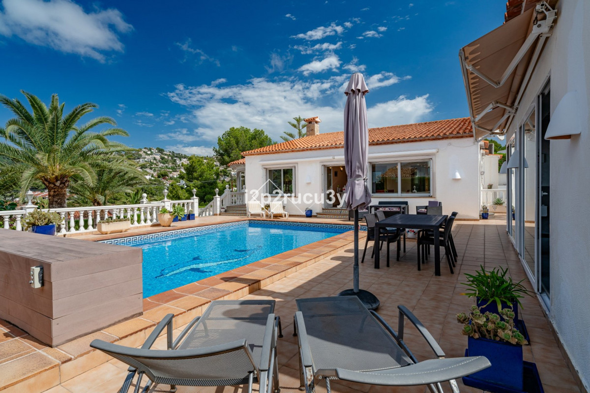 Se vende Villa - Chalet de 3 dormitorios en Costa Blanca, Alicante, España