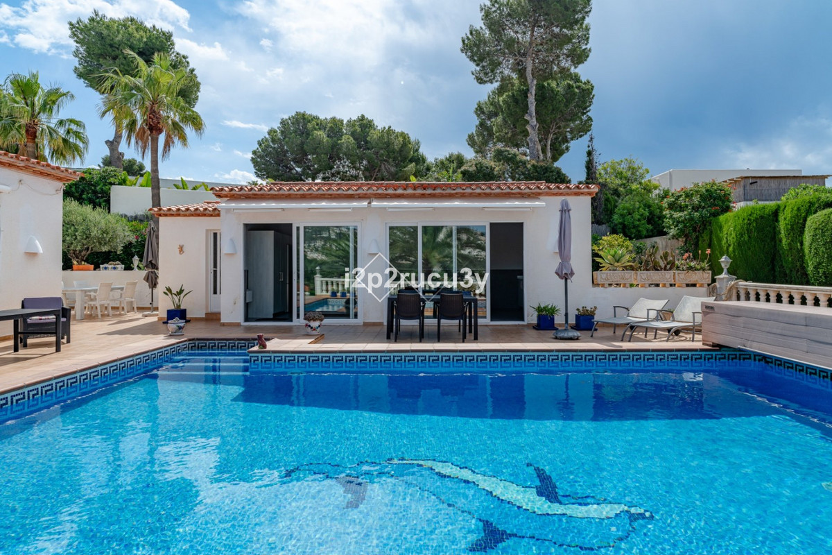 Se vende Villa - Chalet de 3 dormitorios en Costa Blanca, Alicante, España