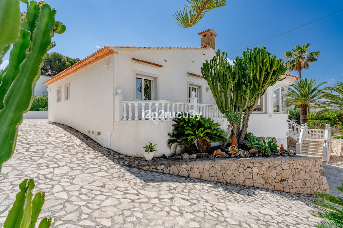 Se vende Villa - Chalet de 3 dormitorios en Costa Blanca, Alicante, España