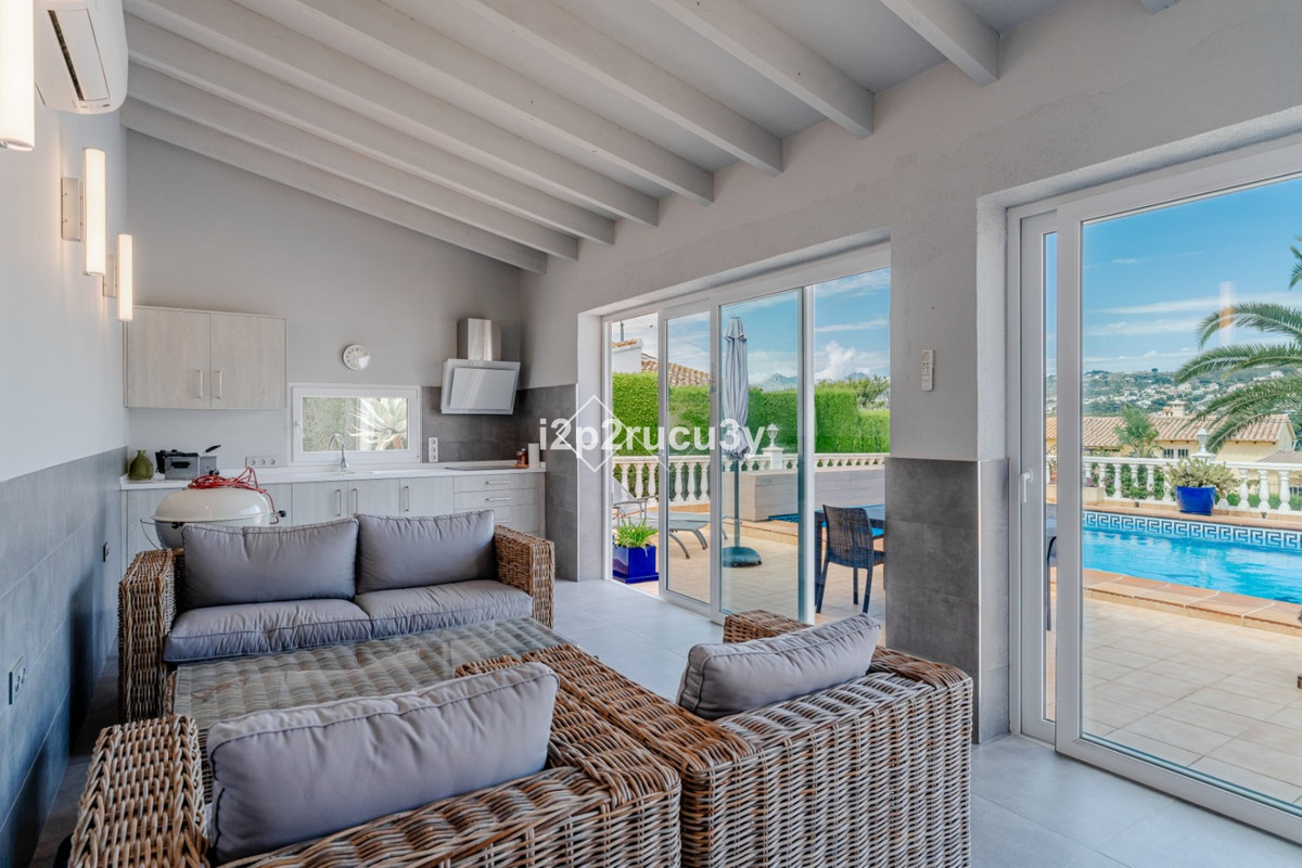 Se vende Villa - Chalet de 3 dormitorios en Costa Blanca, Alicante, España