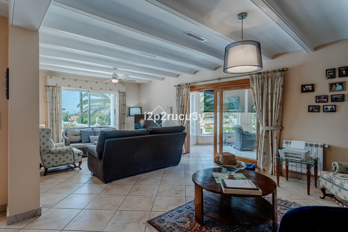 Se vende Villa - Chalet de 3 dormitorios en Costa Blanca, Alicante, España