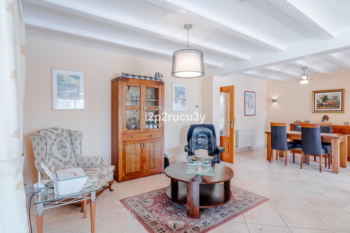 Se vende Villa - Chalet de 3 dormitorios en Costa Blanca, Alicante, España