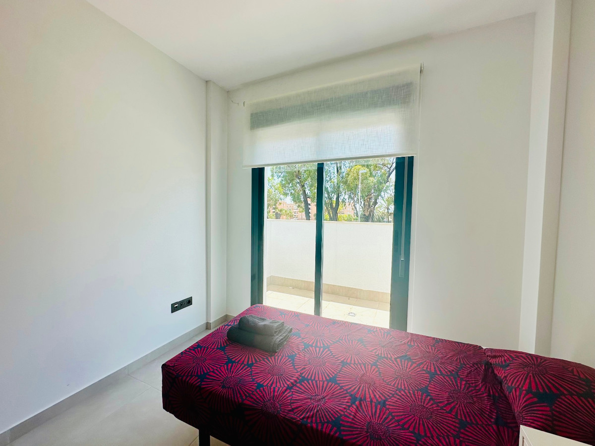 3 Bed Apartment for sale in Urbanización El Raso Costa Blanca, Alicante, Spain