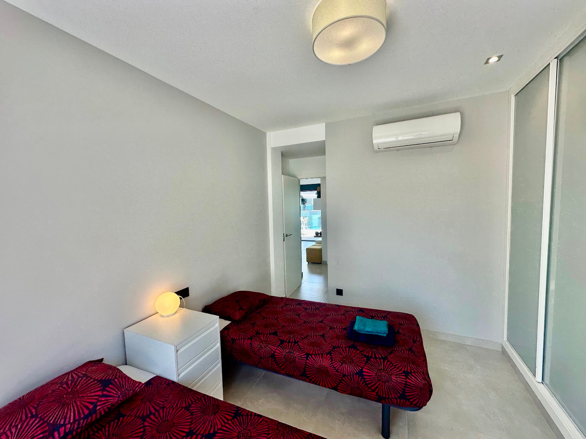 3 Bed Apartment for sale in Urbanización El Raso Costa Blanca, Alicante, Spain