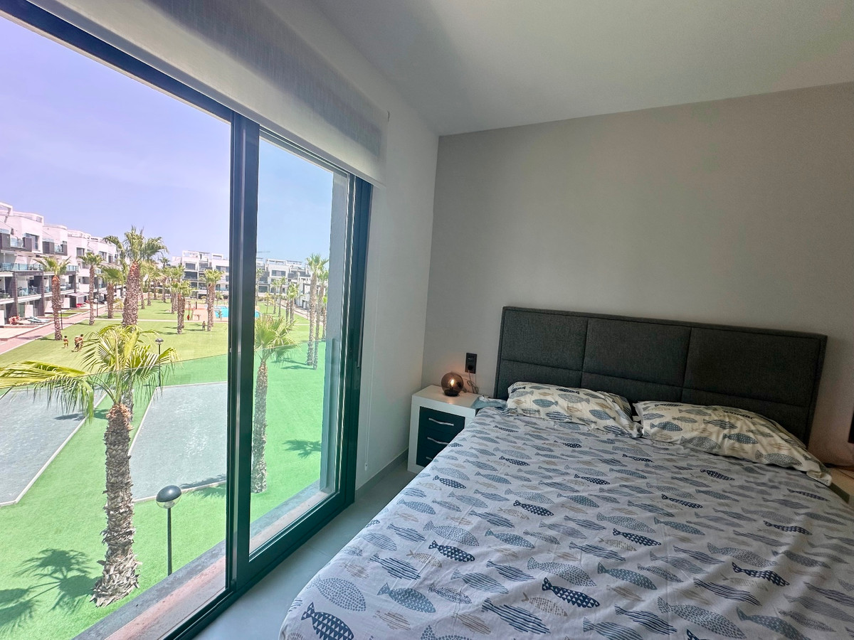 3 Bed Apartment for sale in Urbanización El Raso Costa Blanca, Alicante, Spain