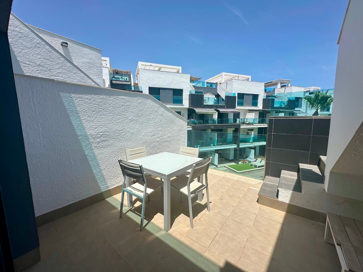 3 Bed Apartment for sale in Urbanización El Raso Costa Blanca, Alicante, Spain