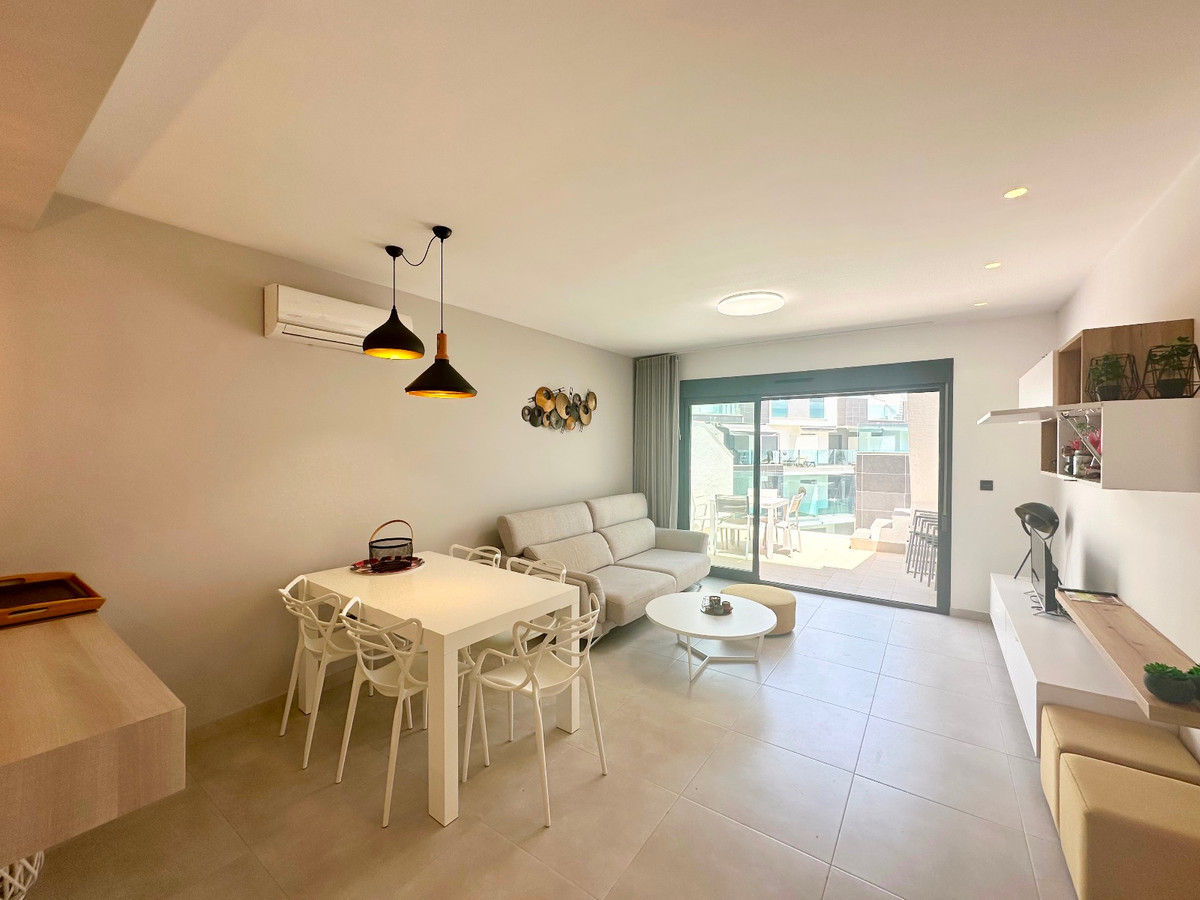 3 Bed Apartment for sale in Urbanización El Raso Costa Blanca, Alicante, Spain