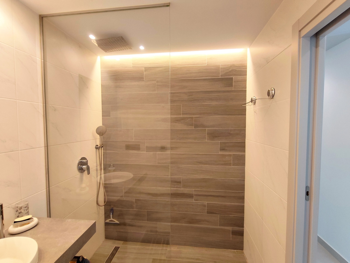 3 Bed Apartment for sale in Guardamar Del Segura Costa Blanca, Alicante, Spain