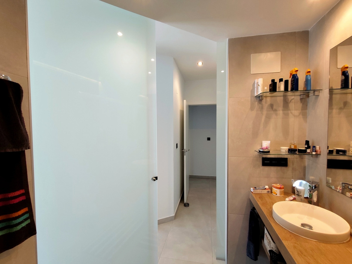 3 Bed Apartment for sale in Guardamar Del Segura Costa Blanca, Alicante, Spain