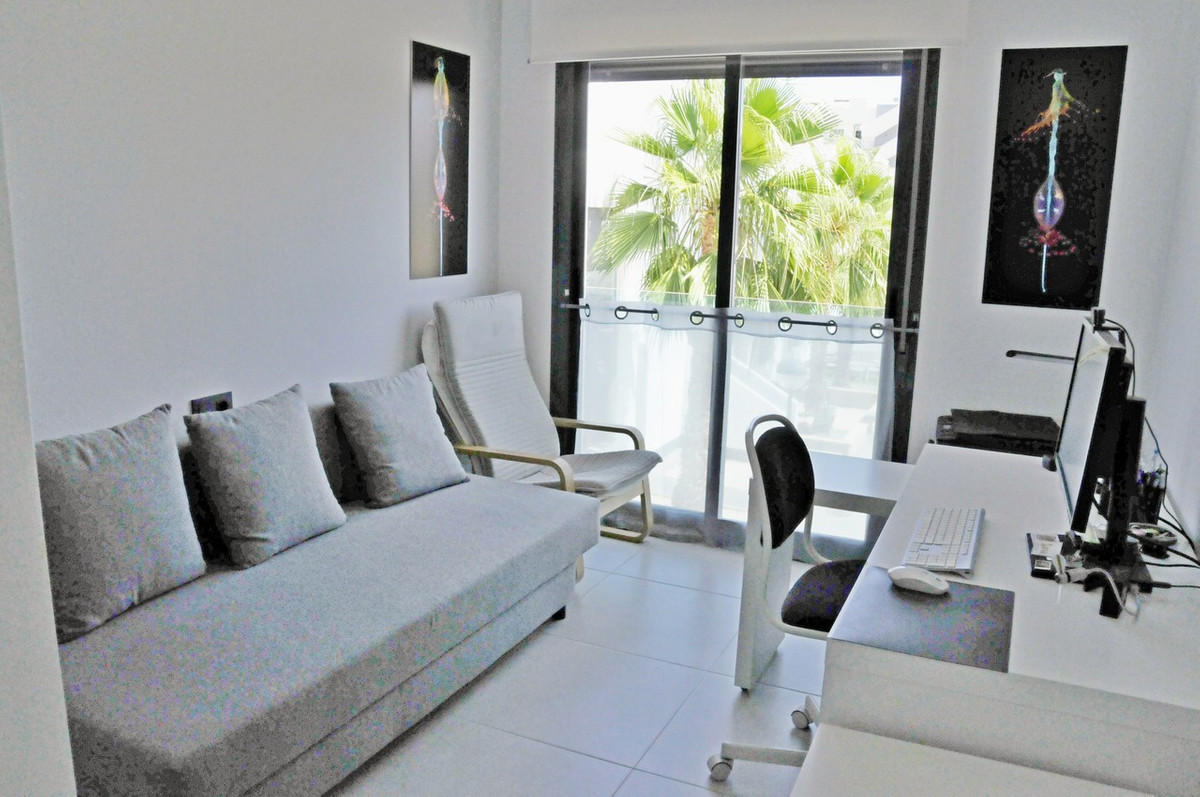 3 Bed Apartment for sale in Guardamar Del Segura Costa Blanca, Alicante, Spain