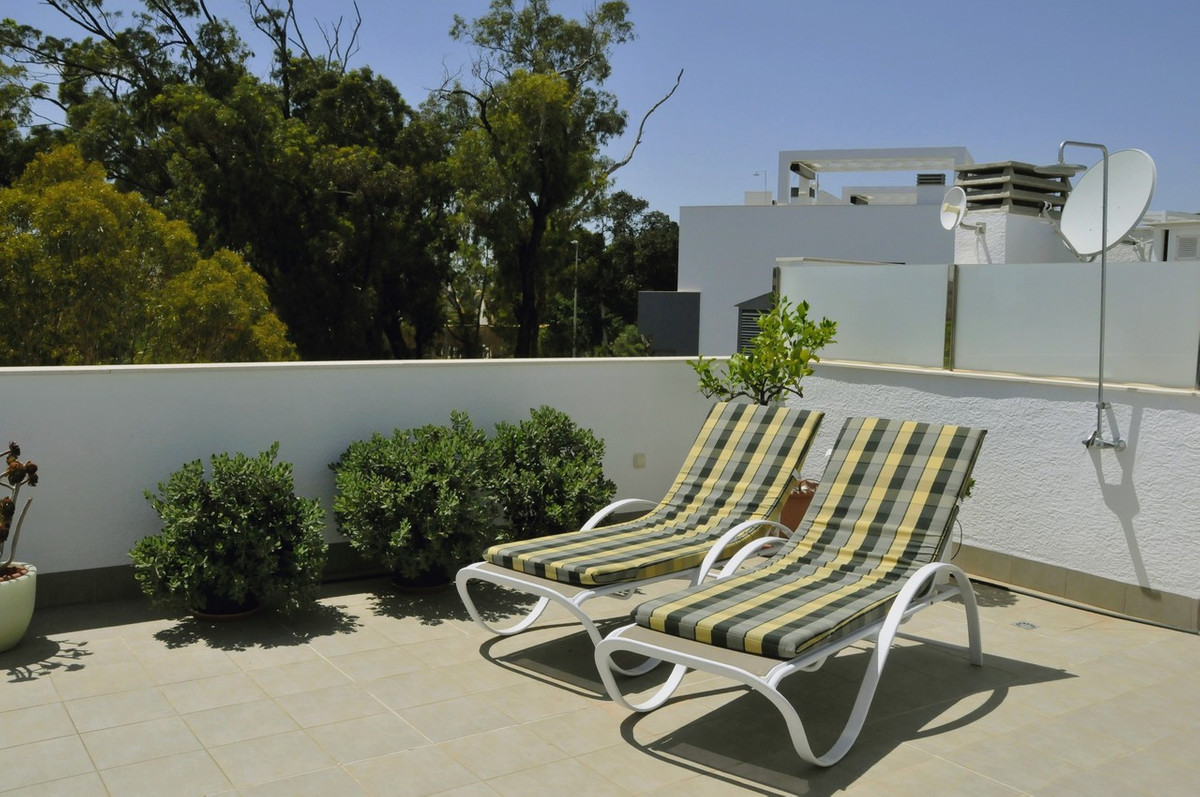 3 Bed Apartment for sale in Guardamar Del Segura Costa Blanca, Alicante, Spain