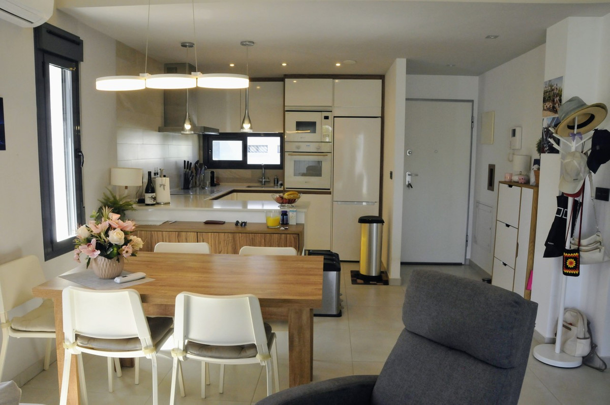 3 Bed Apartment for sale in Guardamar Del Segura Costa Blanca, Alicante, Spain