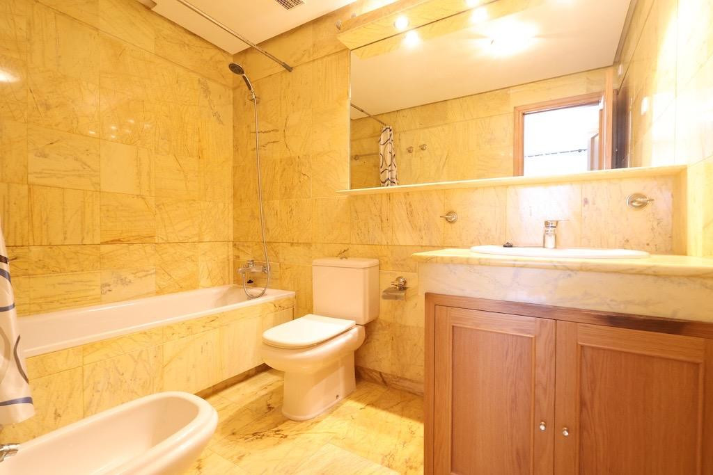 Se vende Adosada de 3 dormitorios en Costa Blanca, Alicante, España