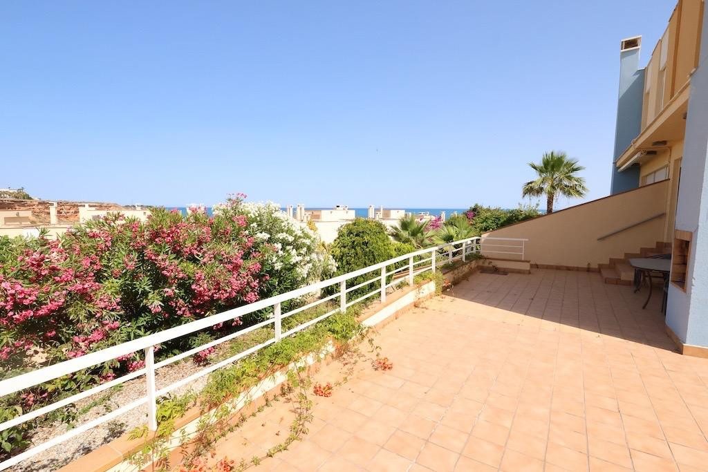 Se vende Adosada de 3 dormitorios en Costa Blanca, Alicante, España