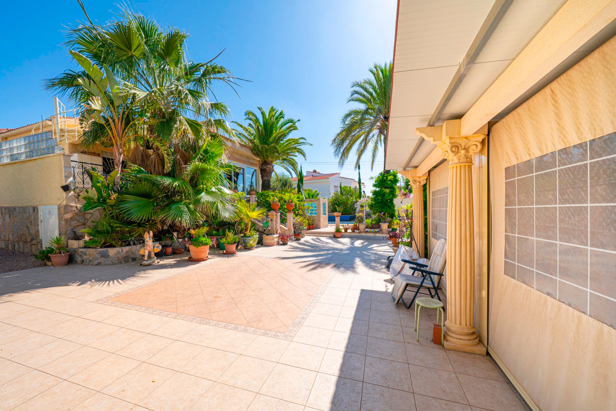 3 Bed Townhouse for sale in Rojales Costa Blanca, Alicante, Spain