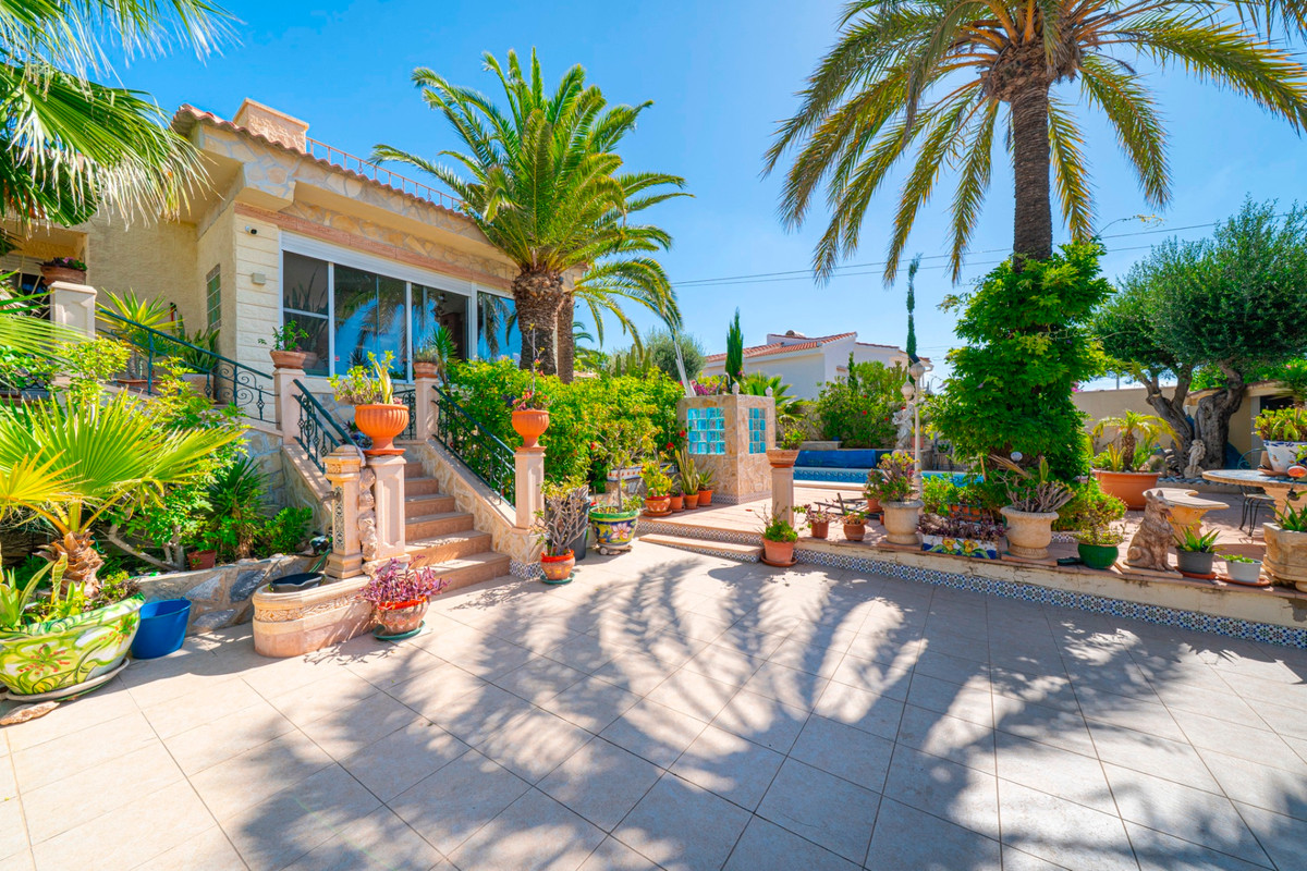 3 Bed Townhouse for sale in Rojales Costa Blanca, Alicante, Spain