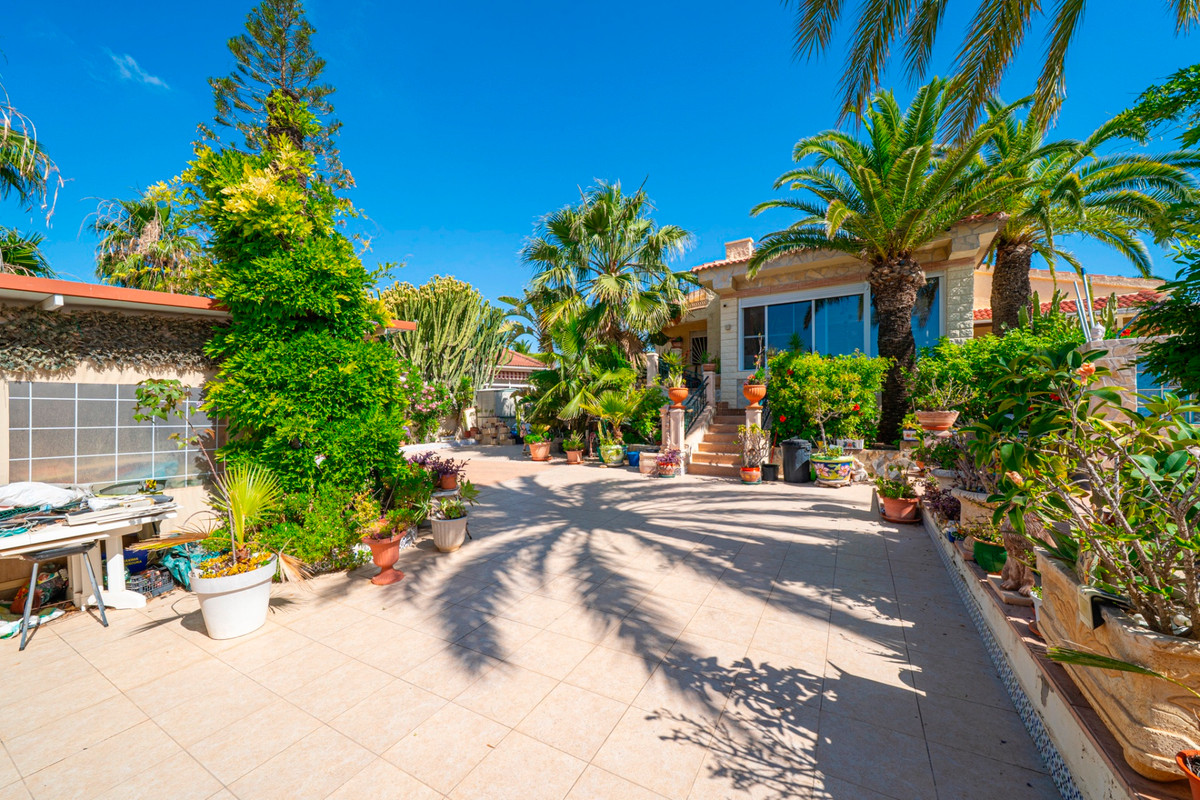 3 Bed Townhouse for sale in Rojales Costa Blanca, Alicante, Spain