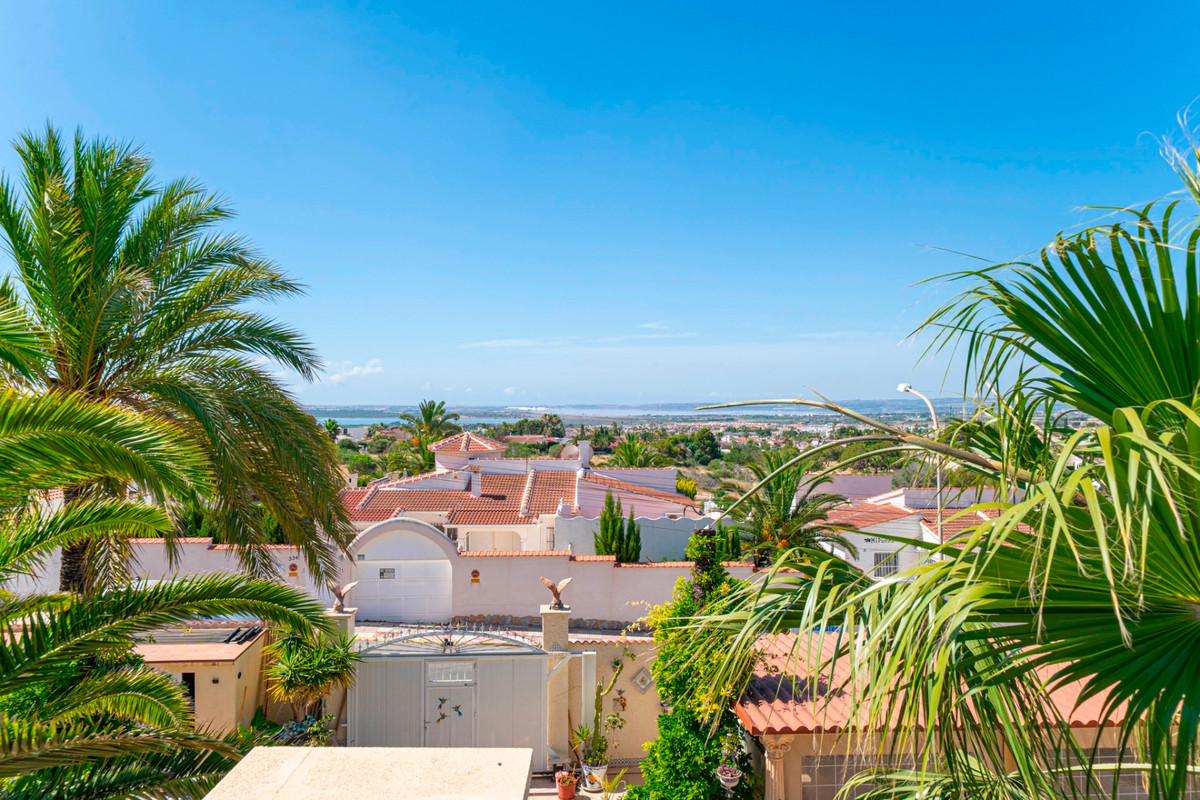 3 Bed Townhouse for sale in Rojales Costa Blanca, Alicante, Spain