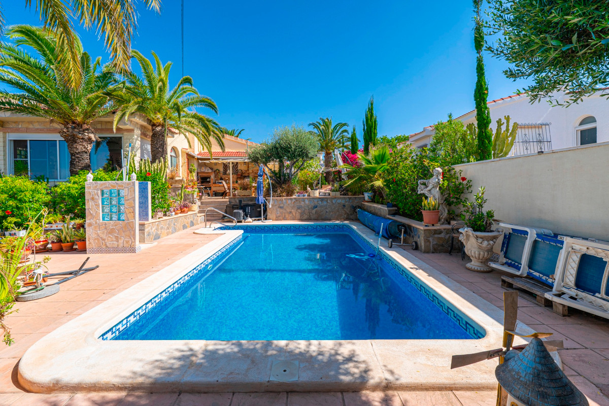 3 Bed Townhouse for sale in Rojales Costa Blanca, Alicante, Spain