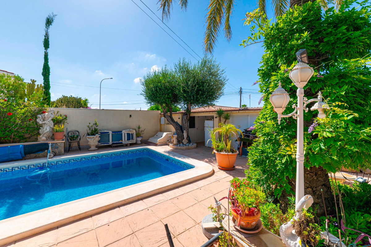 3 Bed Townhouse for sale in Rojales Costa Blanca, Alicante, Spain