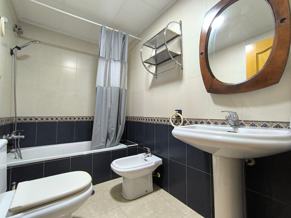 Se vende Apartamento Planta Baja de 2 dormitorios en Costa Blanca, Alicante, España