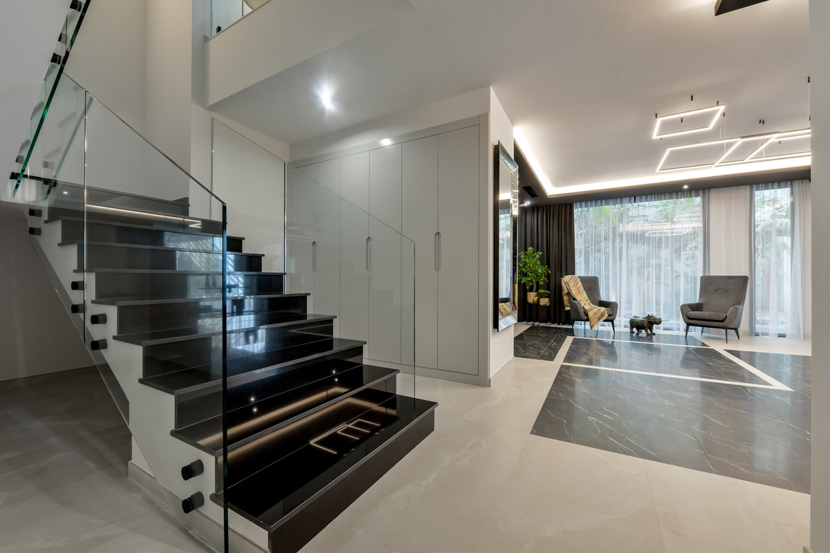 Se vende Villa - Chalet de 7 dormitorios en Costa Blanca, Alicante, España