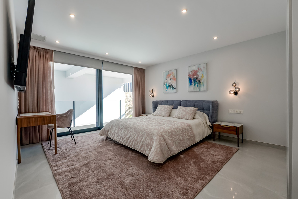 Se vende Villa - Chalet de 7 dormitorios en Costa Blanca, Alicante, España
