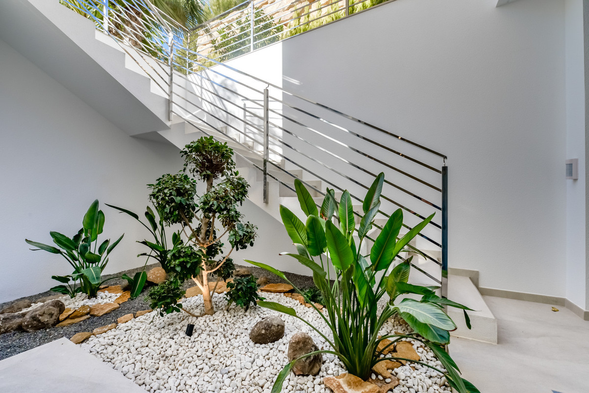Se vende Villa - Chalet de 7 dormitorios en Costa Blanca, Alicante, España