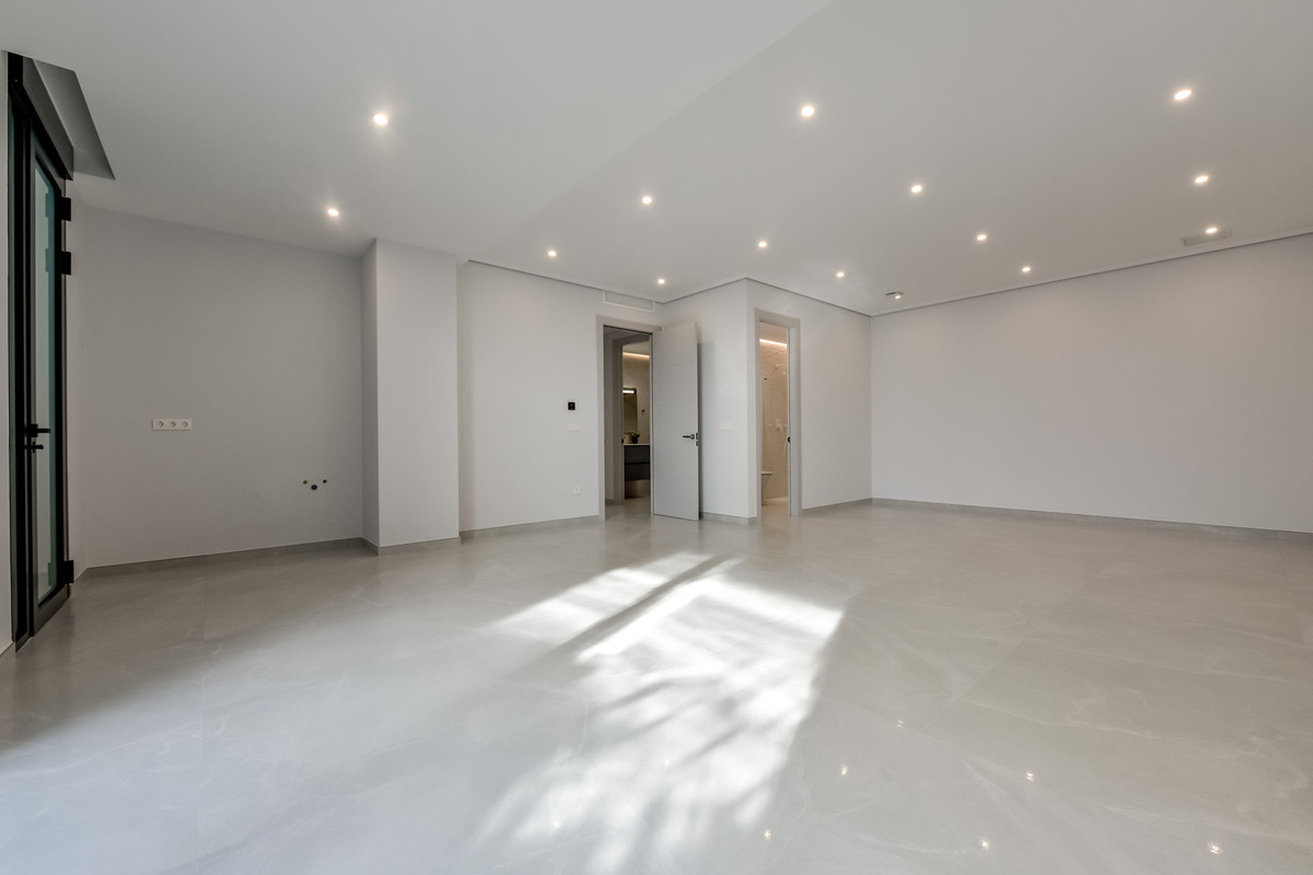 Se vende Villa - Chalet de 7 dormitorios en Costa Blanca, Alicante, España
