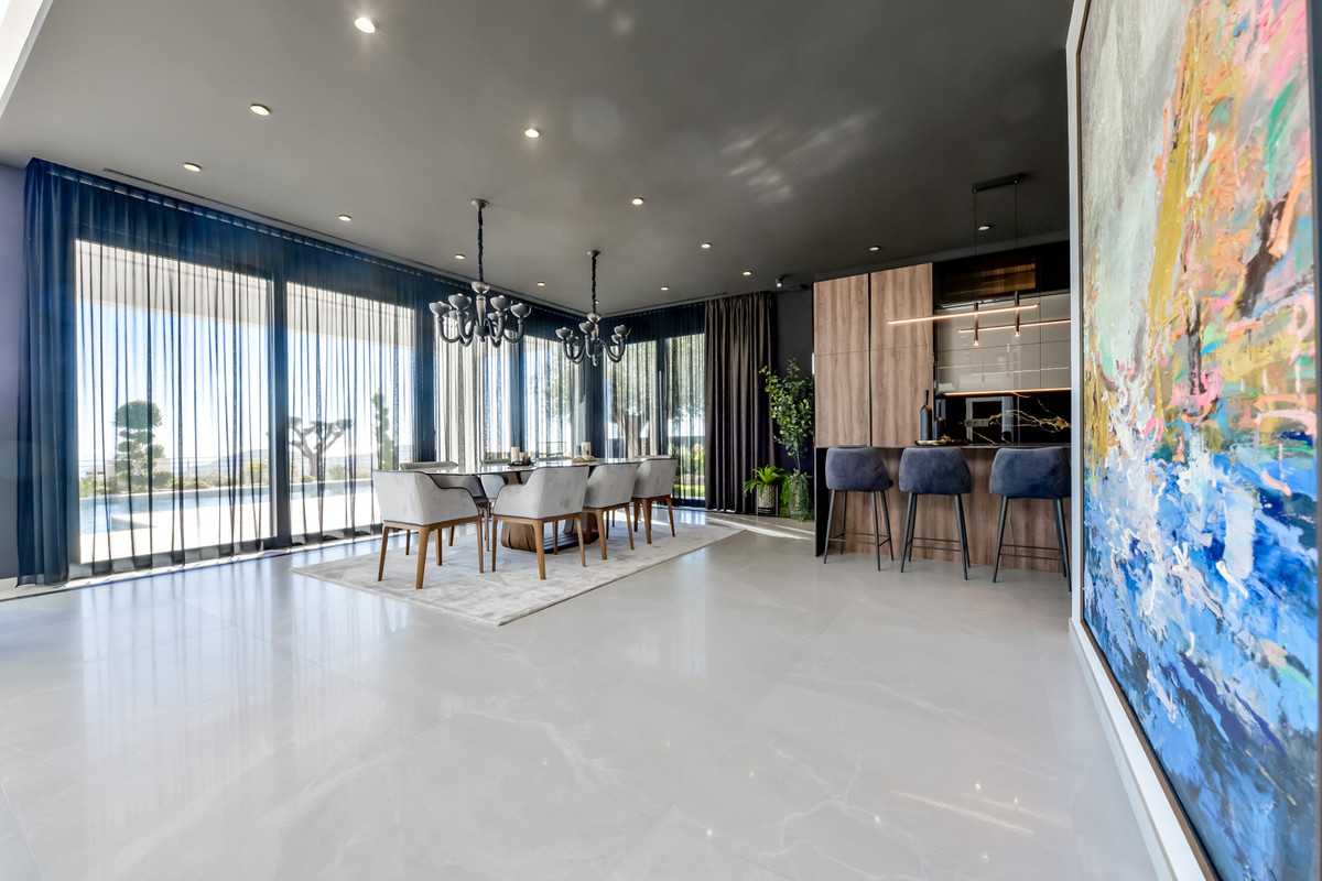 Se vende Villa - Chalet de 7 dormitorios en Costa Blanca, Alicante, España