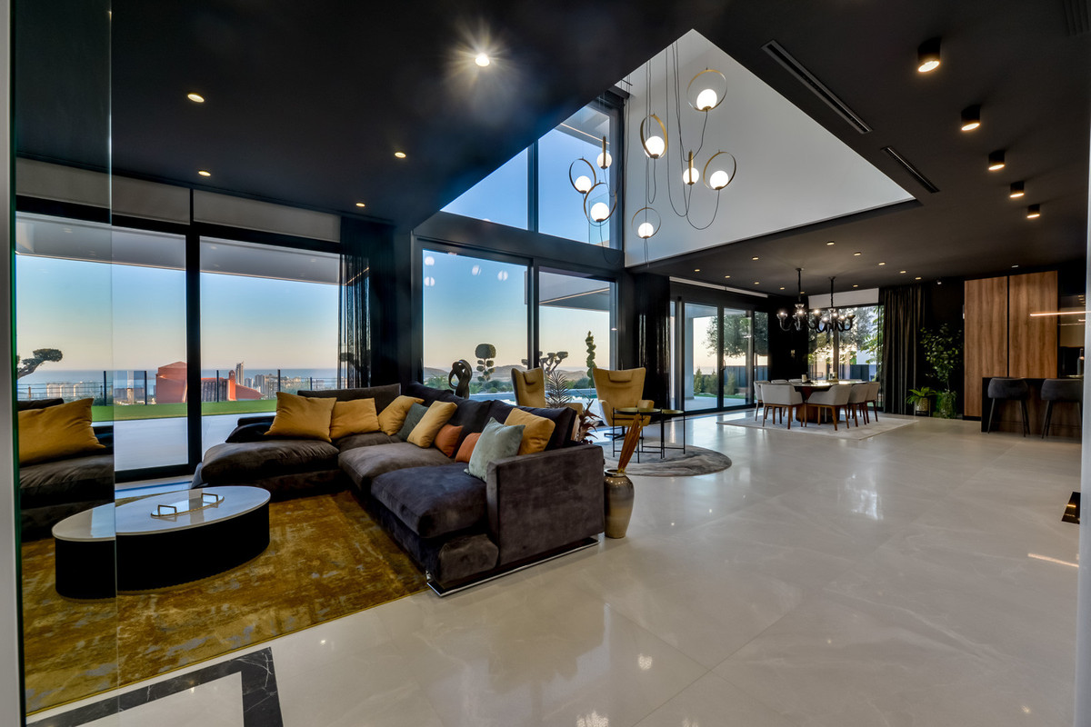 Se vende Villa - Chalet de 7 dormitorios en Costa Blanca, Alicante, España